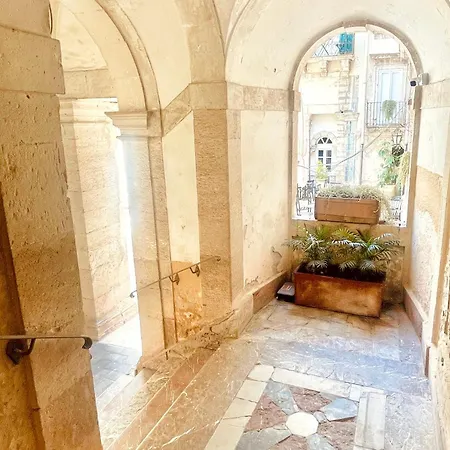 Loggiato Verga Luxury By Bed&bros Lägenhet